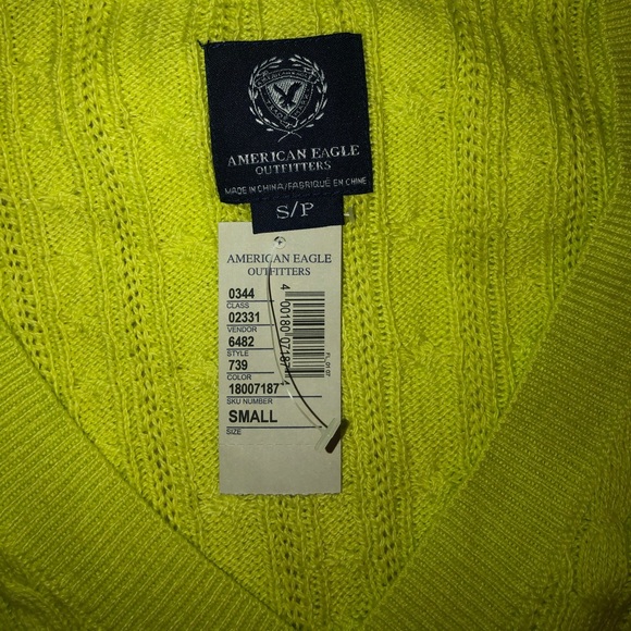 NWT! American eagle sweater - Picture 5 of 11